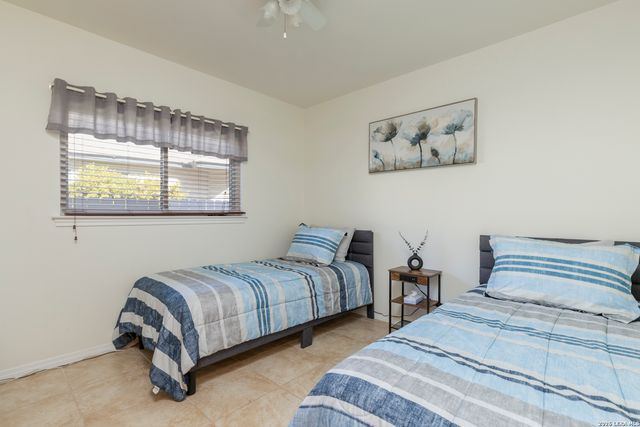 9306 Maverick Pass, San Antonio, TX 78240