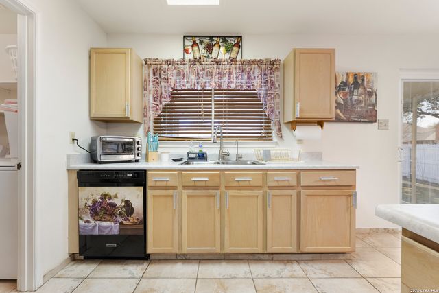 9306 Maverick Pass, San Antonio, TX 78240