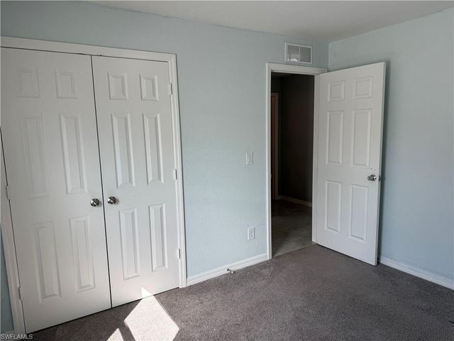 910 NW 8th TER, Cape Coral, FL 33993