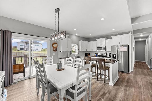 11722 N Manning Avenue, Kansas City, MO 64157