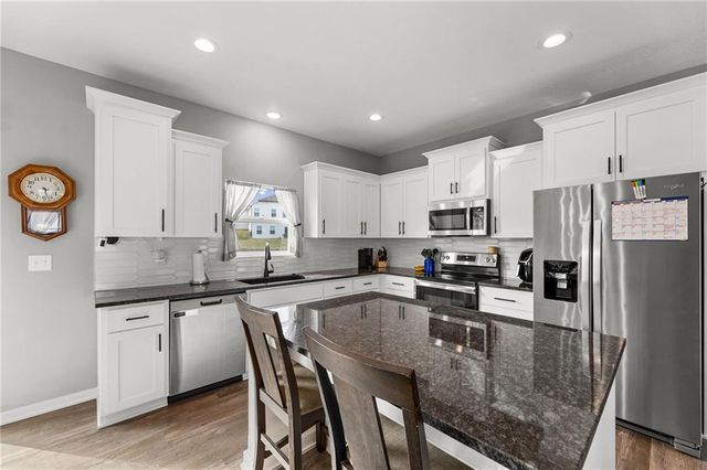 11722 N Manning Avenue, Kansas City, MO 64157