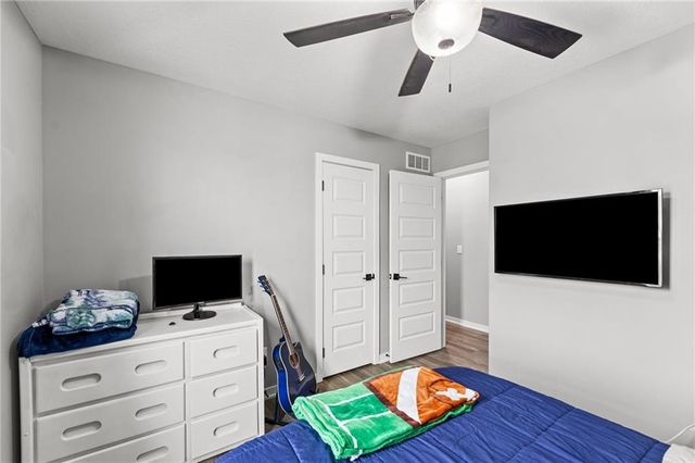 11722 N Manning Avenue, Kansas City, MO 64157