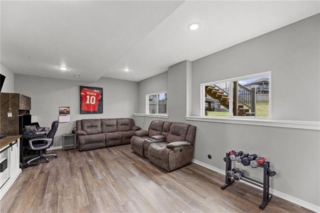 11722 N Manning Avenue, Kansas City, MO 64157