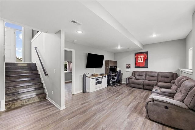 11722 N Manning Avenue, Kansas City, MO 64157