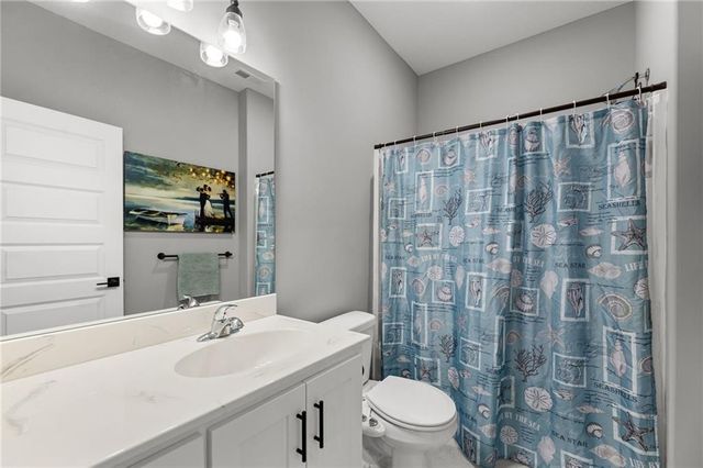 11722 N Manning Avenue, Kansas City, MO 64157