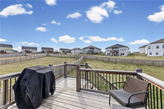 11722 N Manning Avenue, Kansas City, MO 64157