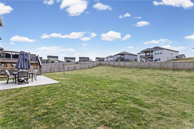 11722 N Manning Avenue, Kansas City, MO 64157