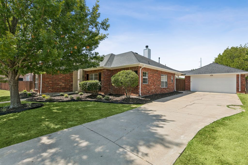 636 Whitetail Deer Lane, Crowley, TX 76036 — photo 5