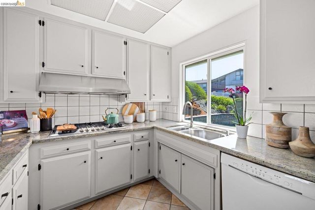 2615 Alhambra Way, Pinole, CA 94564