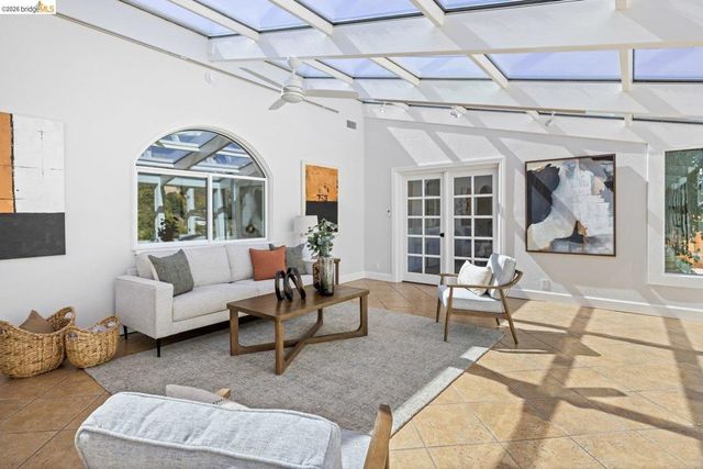 2615 Alhambra Way, Pinole, CA 94564