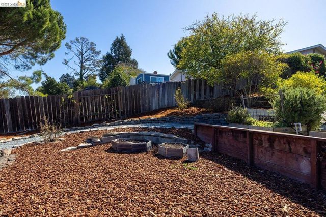 2615 Alhambra Way, Pinole, CA 94564