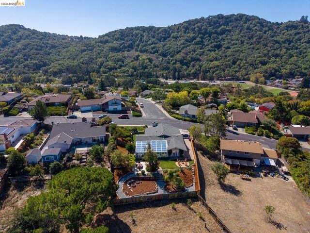 2615 Alhambra Way, Pinole, CA 94564