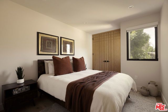 3637 Loadstone Drive, Sherman Oaks, CA 91403