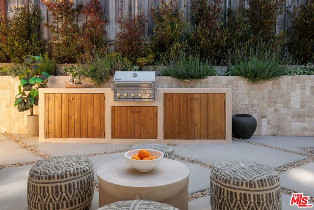 3637 Loadstone Drive, Sherman Oaks, CA 91403