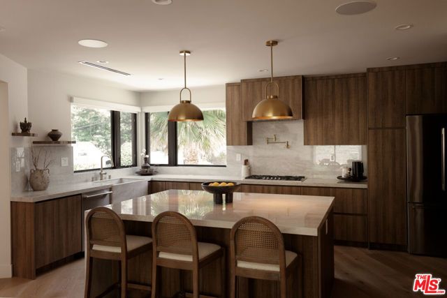 3637 Loadstone Drive, Sherman Oaks, CA 91403