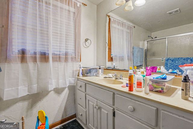 22 S Broad Street, Porterdale, GA 30014