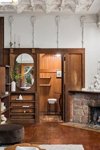 1049 Keith Ave, Berkeley, CA 94708