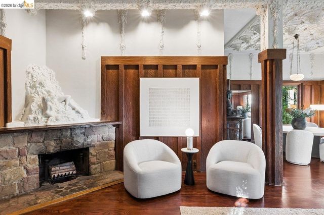 1049 Keith Ave, Berkeley, CA 94708