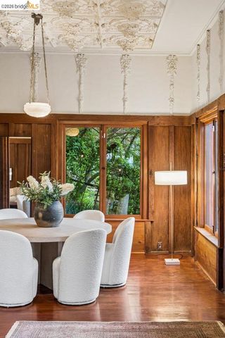 1049 Keith Ave, Berkeley, CA 94708