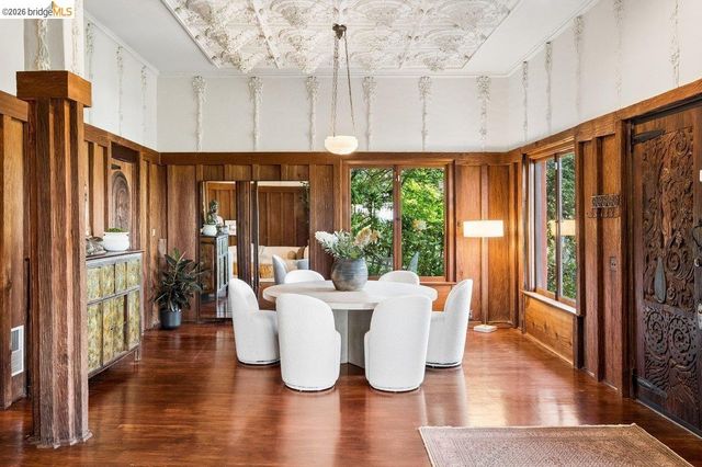 1049 Keith Ave, Berkeley, CA 94708
