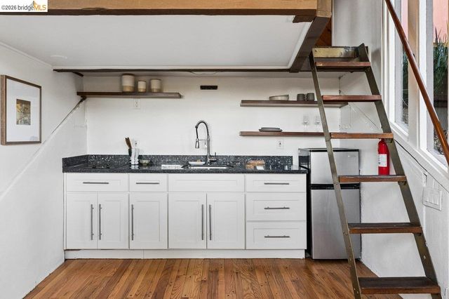 1049 Keith Ave, Berkeley, CA 94708