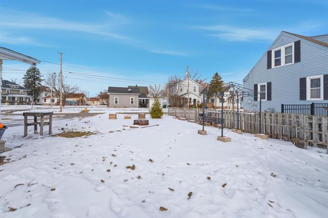 261 SUPERIOR STREET, Fond Du Lac, WI 54935