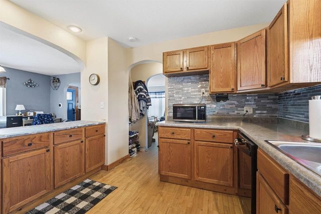 261 SUPERIOR STREET, Fond Du Lac, WI 54935