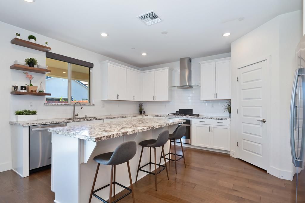 12835 Thorntonhall Dr, Rancho Cordova, CA 95742