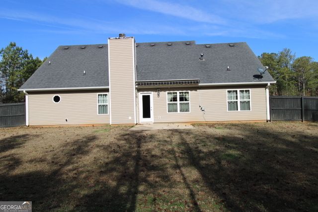 206 Cole Forest Boulevard, Barnesville, GA 30204