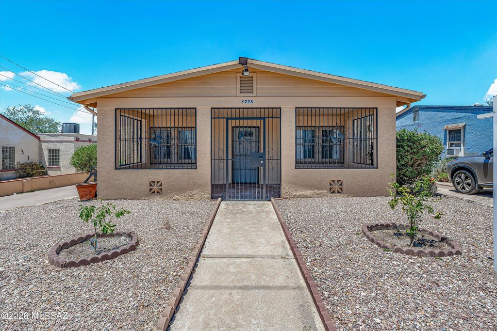 228 W Jacinto Street, Tucson, AZ 85705