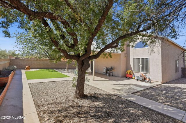 1260 N Amberbrooke Avenue, Tucson, AZ 85745