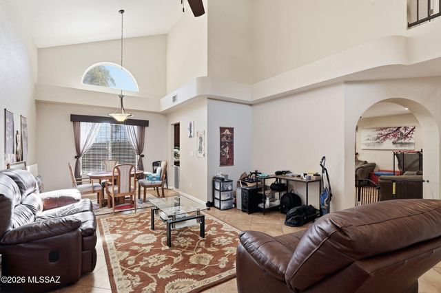 1260 N Amberbrooke Avenue, Tucson, AZ 85745