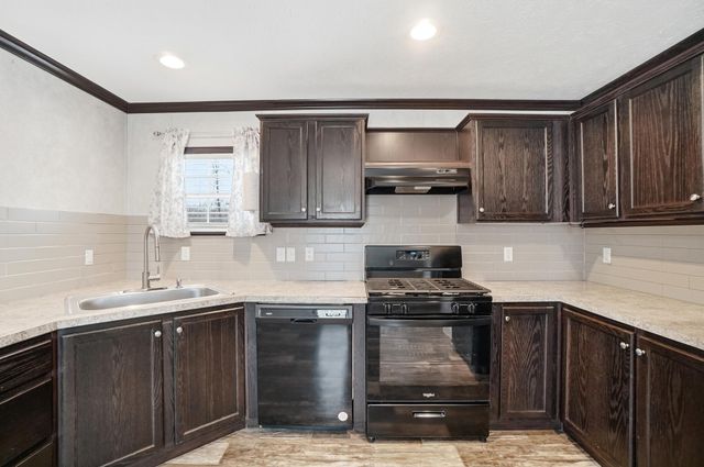 289 Redwood Drive, Marysville, OH 43040