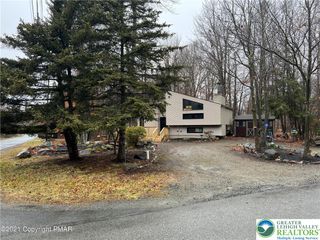3322 Woodland Drive, Coolbaugh Twp, PA 18466