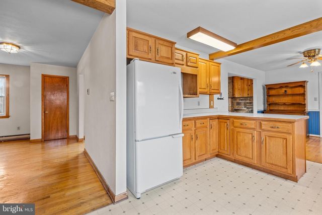 127 WATSON RD, State College, PA 16801