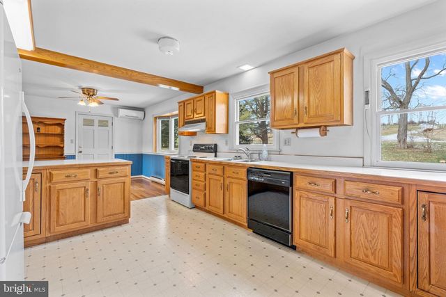 127 WATSON RD, State College, PA 16801