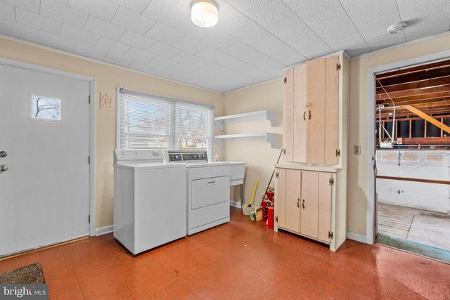 127 WATSON RD, State College, PA 16801