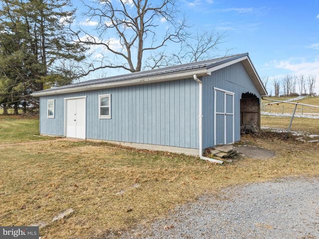 127 WATSON RD, State College, PA 16801