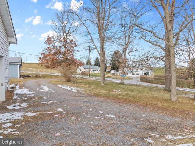 127 WATSON RD, State College, PA 16801