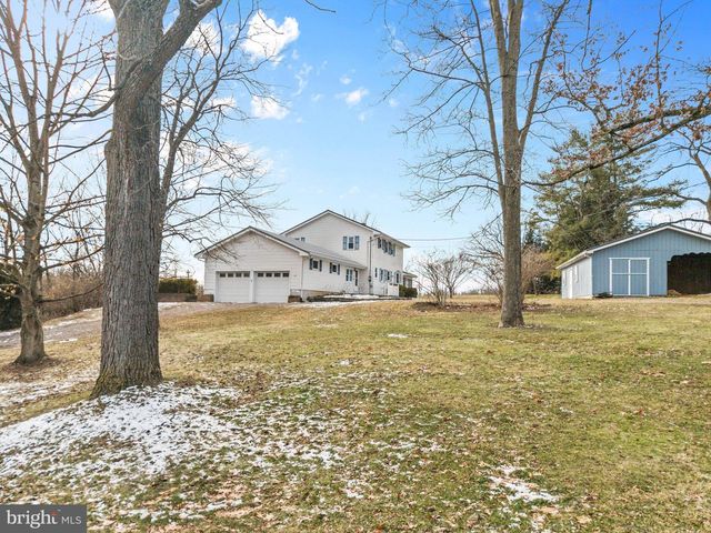 127 WATSON RD, State College, PA 16801