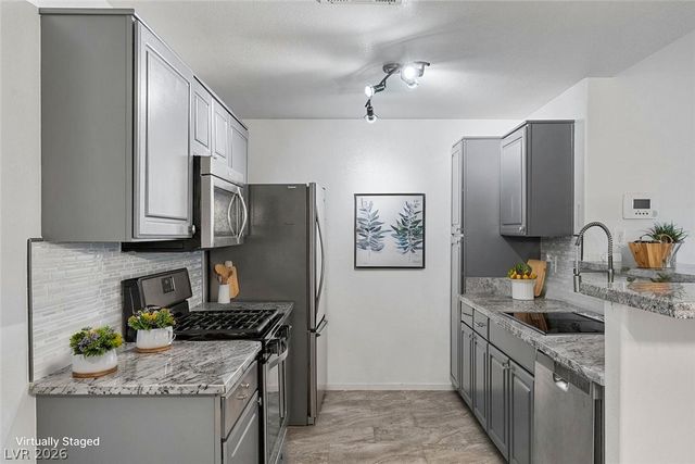 8250 North Grand Canyon Drive 1127, Las Vegas, NV 89166