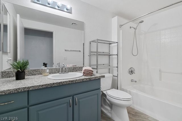 8250 North Grand Canyon Drive 1127, Las Vegas, NV 89166