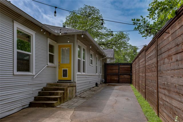118 S Marlborough Avenue, Dallas, TX 75208