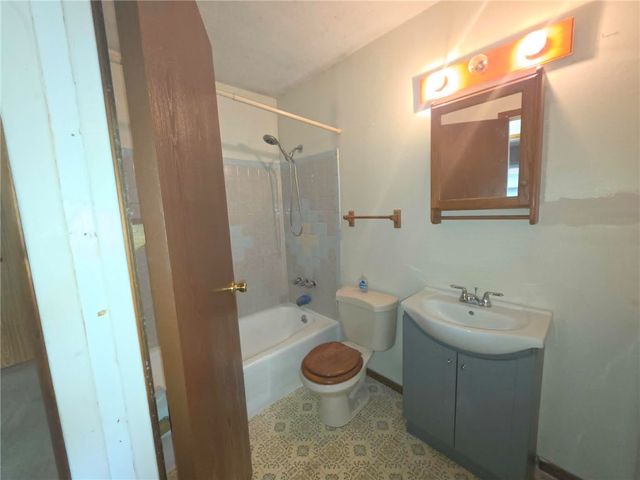 519 Sheets Street, Englewood, OH 45322