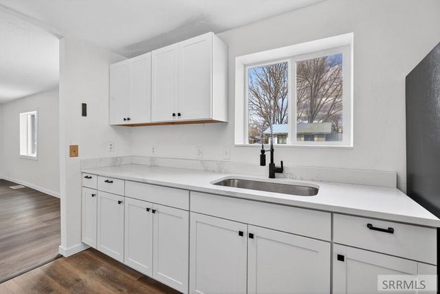 990 Ada Avenue, Idaho Falls, ID 83402