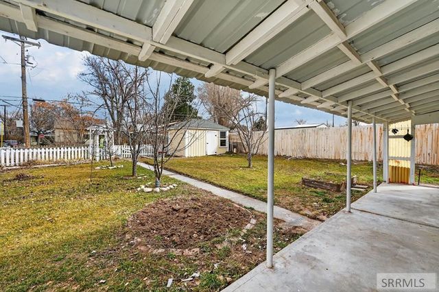 990 Ada Avenue, Idaho Falls, ID 83402