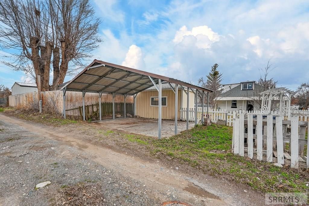 Image 34 of property listing at 990 Ada Avenue, Idaho Falls, ID 83402