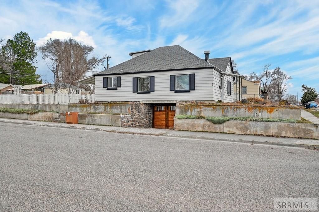 Image 36 of property listing at 990 Ada Avenue, Idaho Falls, ID 83402