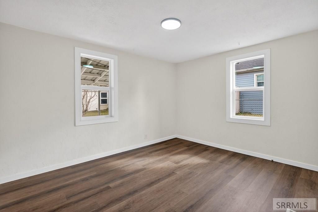 Image 6 of property listing at 990 Ada Avenue, Idaho Falls, ID 83402