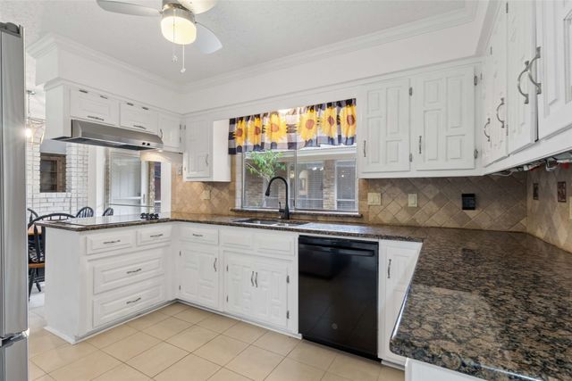 2708 Downing Drive, Plano, TX 75023